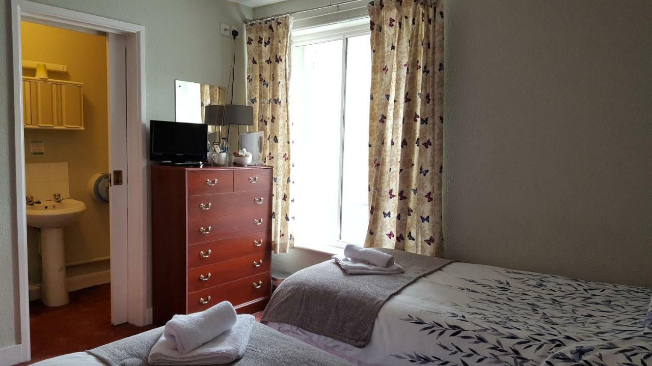 The Bugle Inn Экстерьер фото